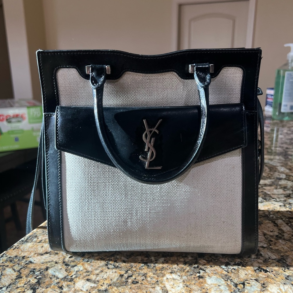 Selling just because I have no use for this bag anymore